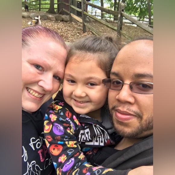 Meet your Posher, Katie - Picture 6 of 6